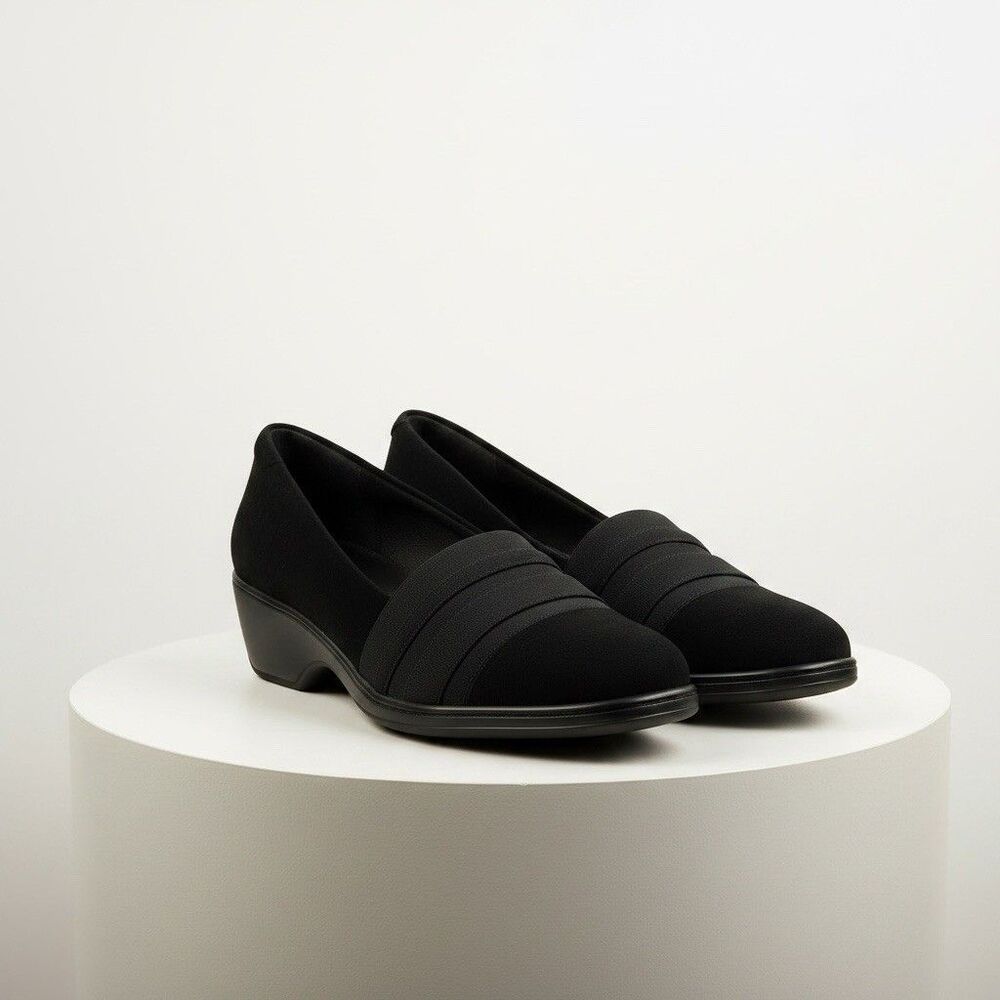 Aravon By New Balance Women's Heeled Loafers Black Leather Slip On Shoe Size 12B